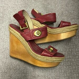 Vintage Coach wooden platform heel